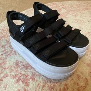 NIKE Black Platform Velcro Multi-Strap Sandals